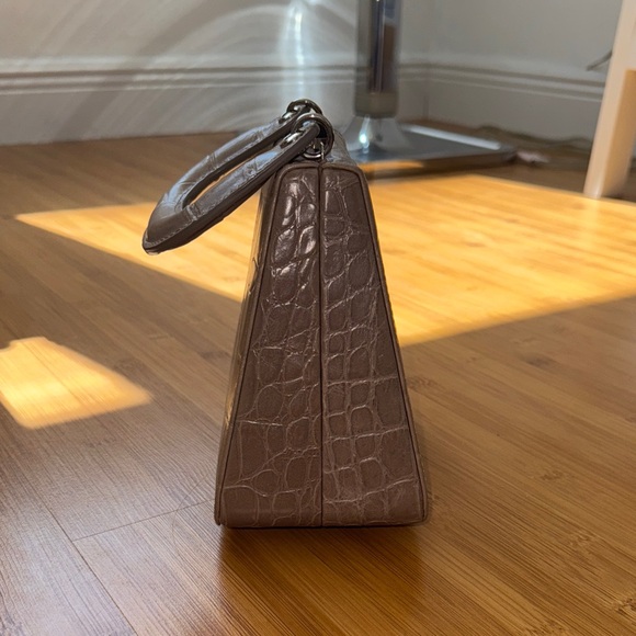 Staud Elegant Crocodile-Embossed Tan Handbag - Picture 3 of 3